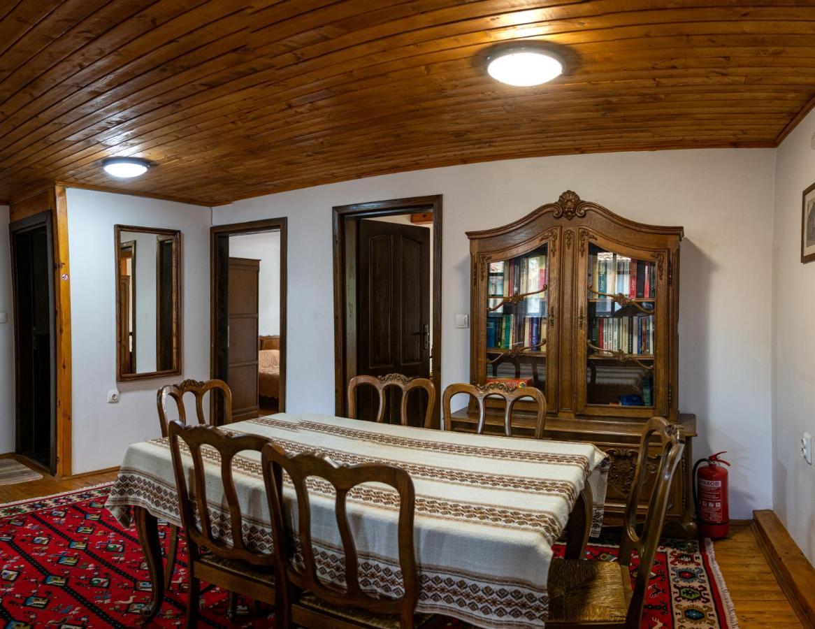 Razsukanova House , Разсукановата Къща Elena Esterno foto