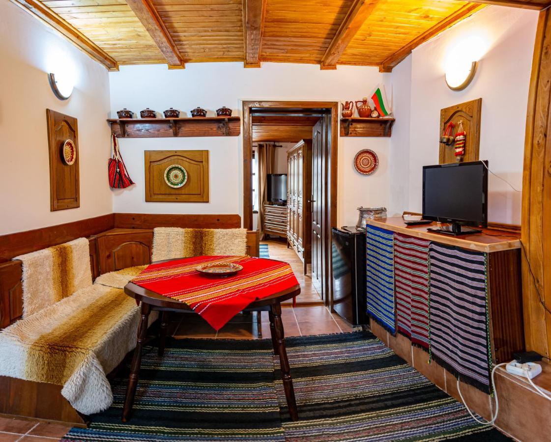 Razsukanova House , Разсукановата Къща Elena Esterno foto